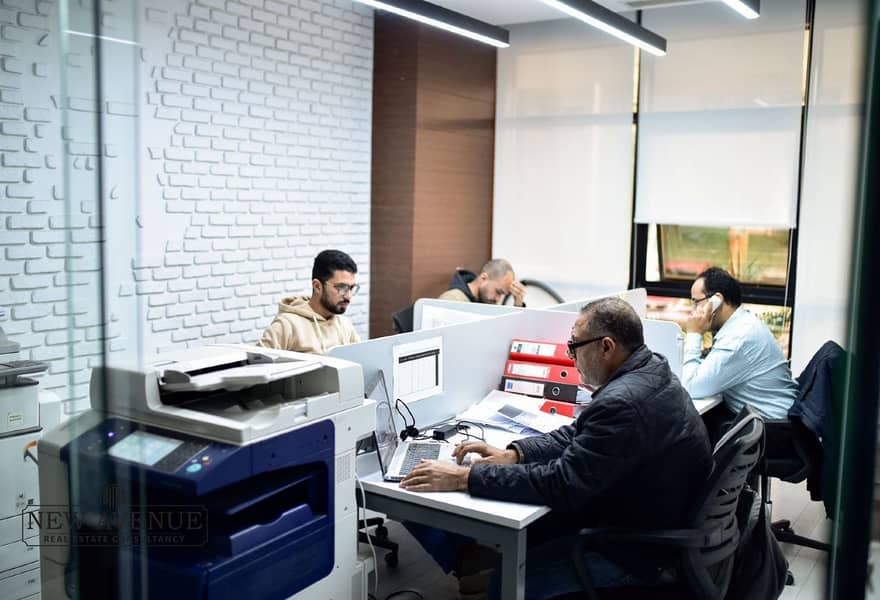 7 372f78fd-4206-47a3-8ac1-ce298b6a54a8. jpg