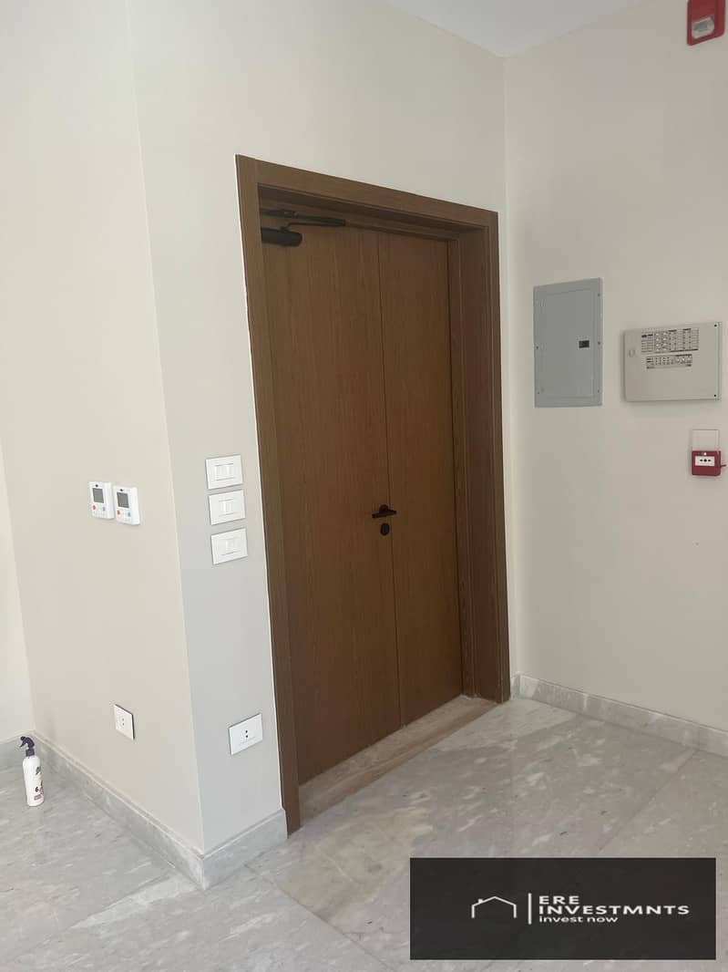 5 ff7c515a-75e6-4f24-bb5f-e4b4dfab11b8. jpg