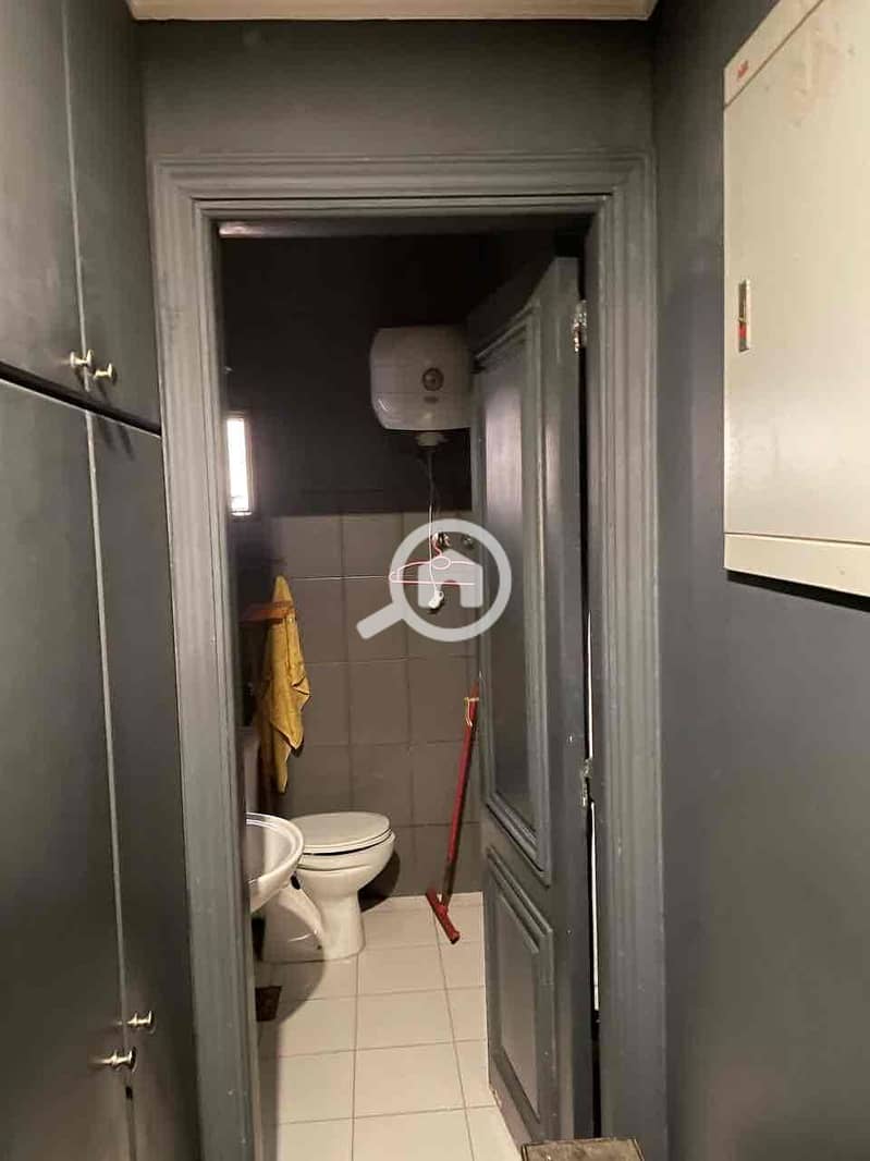 3 1e84d8e7-9eee-43db-95cd-4a42dcd9fd25. jpg