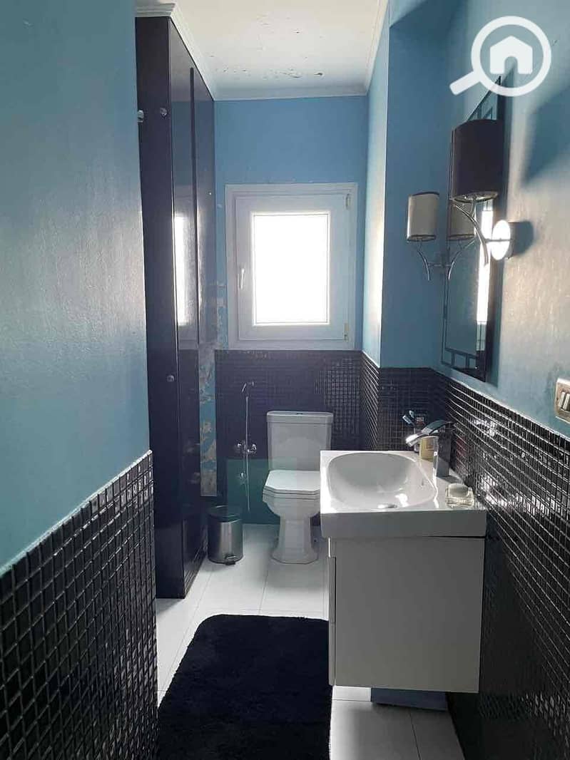 4 52237f20-24ba-4f85-b588-5723c93b53e8. jpg