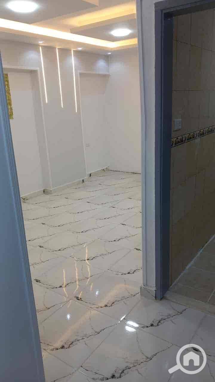 4 1e093b79-fd60-4323-8d0f-7c290231b0fe. jpg