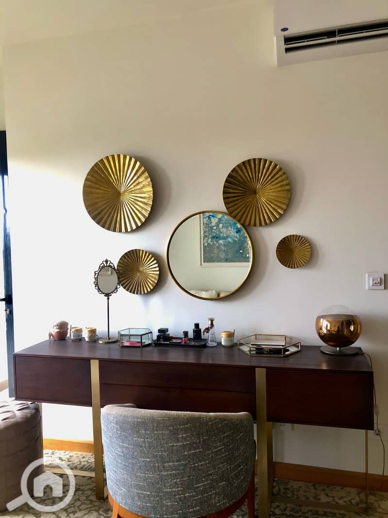 3 28a81b1b-5fa4-43e0-9838-ee916523a711. jpg