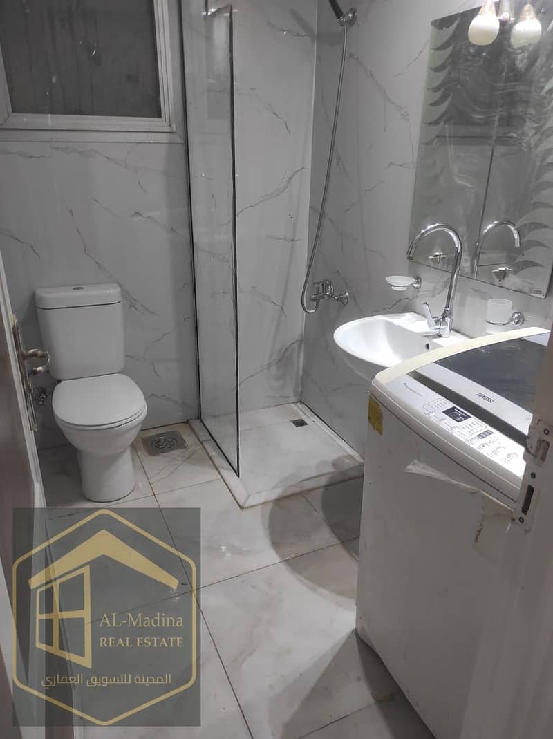 9 WhatsApp Image 2025-12-16 at 14.37. 49_276adad4. jpg