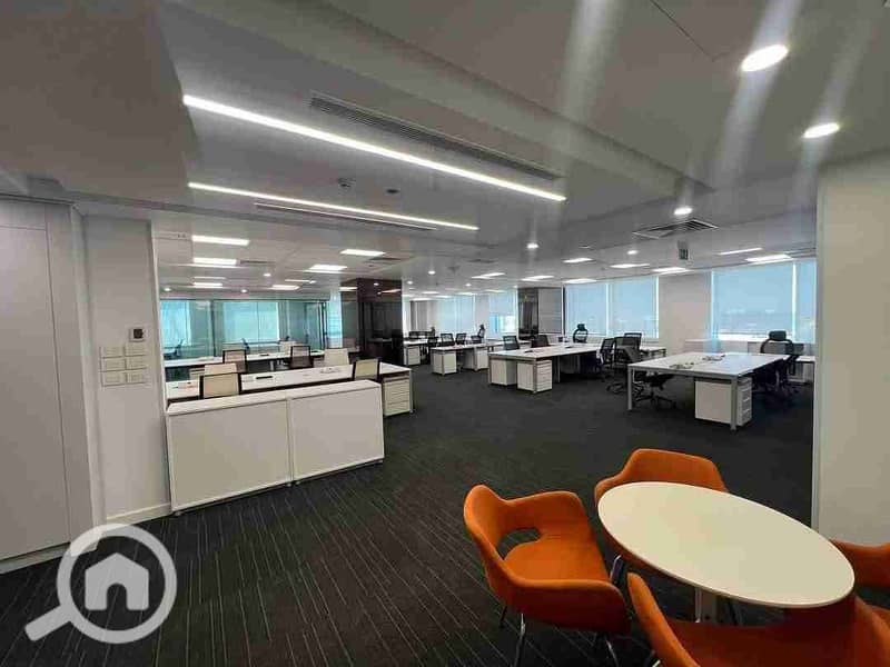 2 FB_IMG_1761433391425. jpg