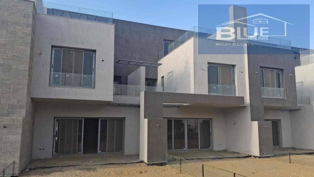 14 72d4a18a-7e03-4017-a638-bfb2cc38ba14. jpg