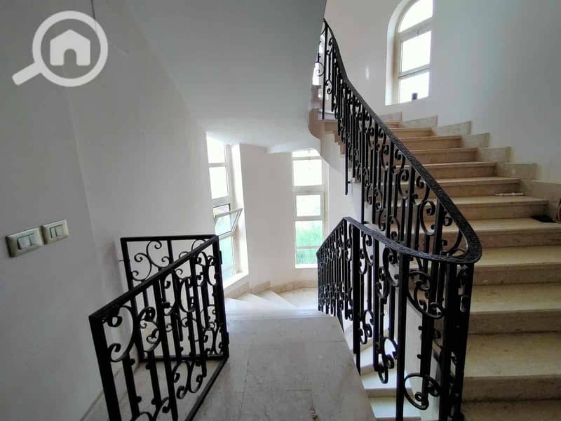 3 4b26f56e-dde0-4576-9472-48662201d3db. jpg