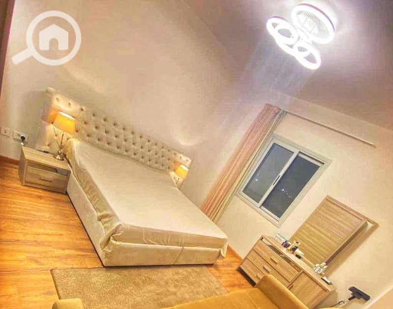 4 29dd1c4e-5d62-45fc-b126-6f6becfe837a. jpg