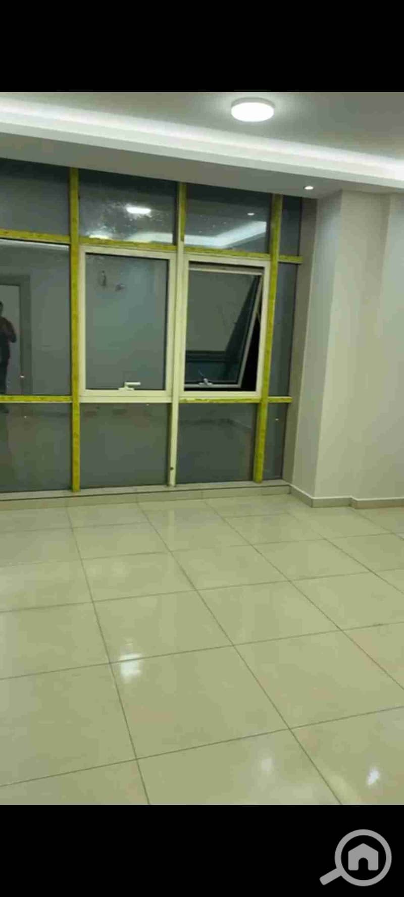 1000525743. jpg 1000525743. jpg