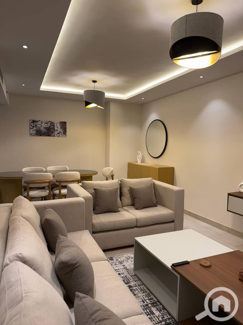 4 de1c1fd5-8a86-4361-be30-40ae6c47474f. jpeg