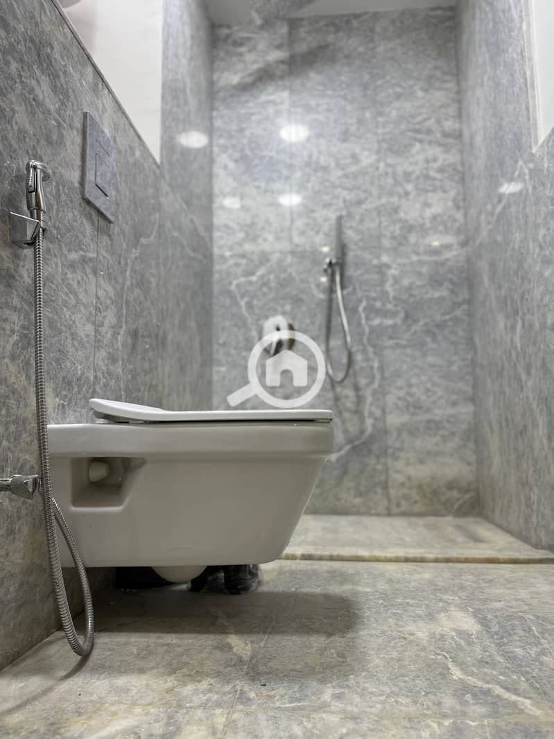 10 cfe970f1-3c80-4281-b329-074874792623. jpeg