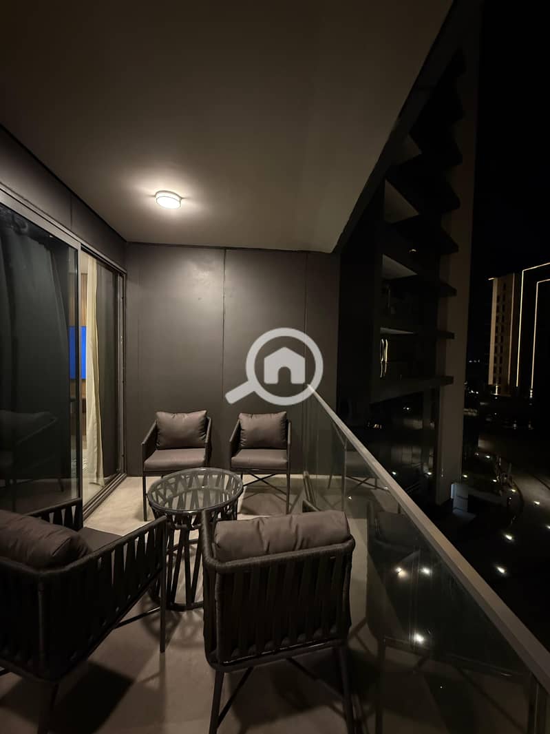 15 1995076d-61a9-47f3-a321-095864181351. jpeg