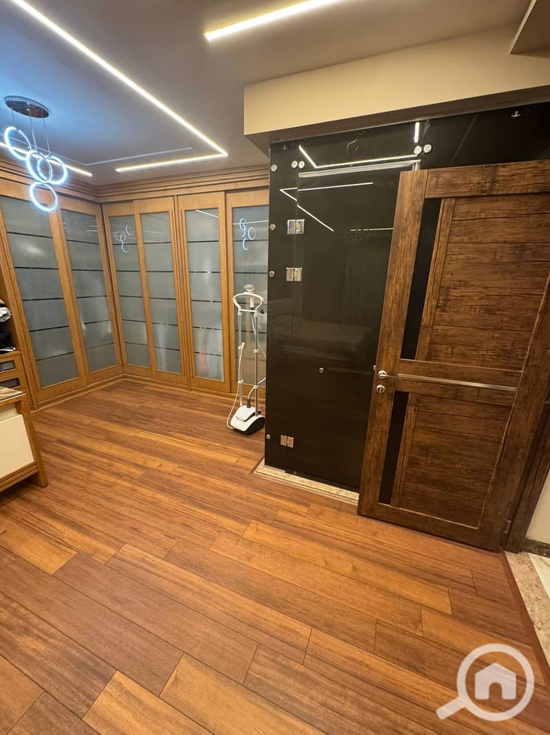 12 WhatsApp Image 2025-12-17 at 10.02. 33 (1). jpeg