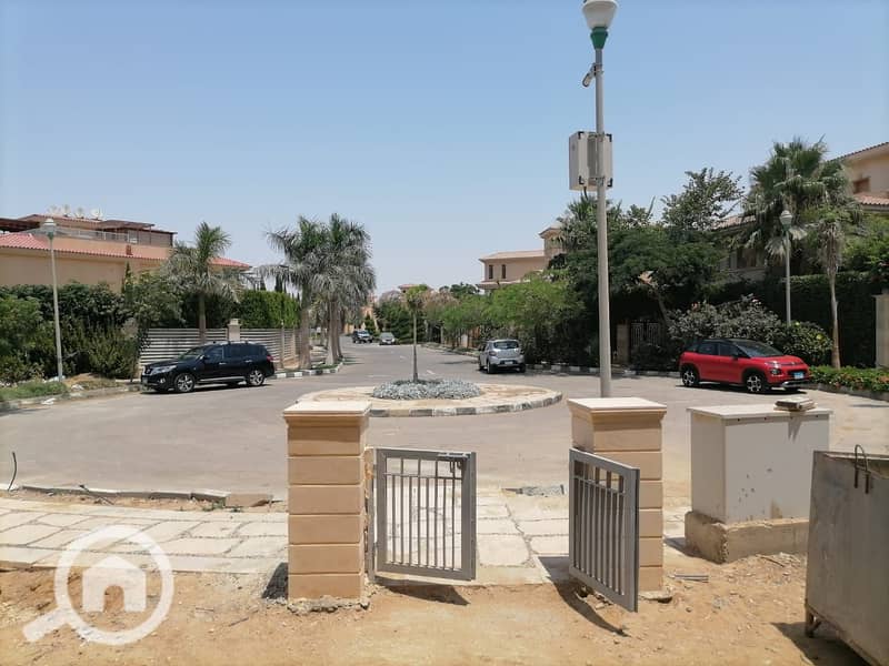 8 9a9efb03-65db-4d68-80de-619b7126e3a9. jpg