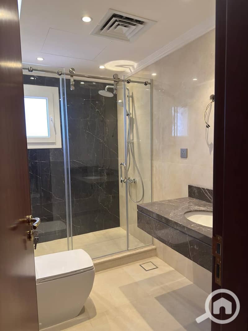 30 WhatsApp Image 2025-10-02 at 12.09. 01 AM. jpeg