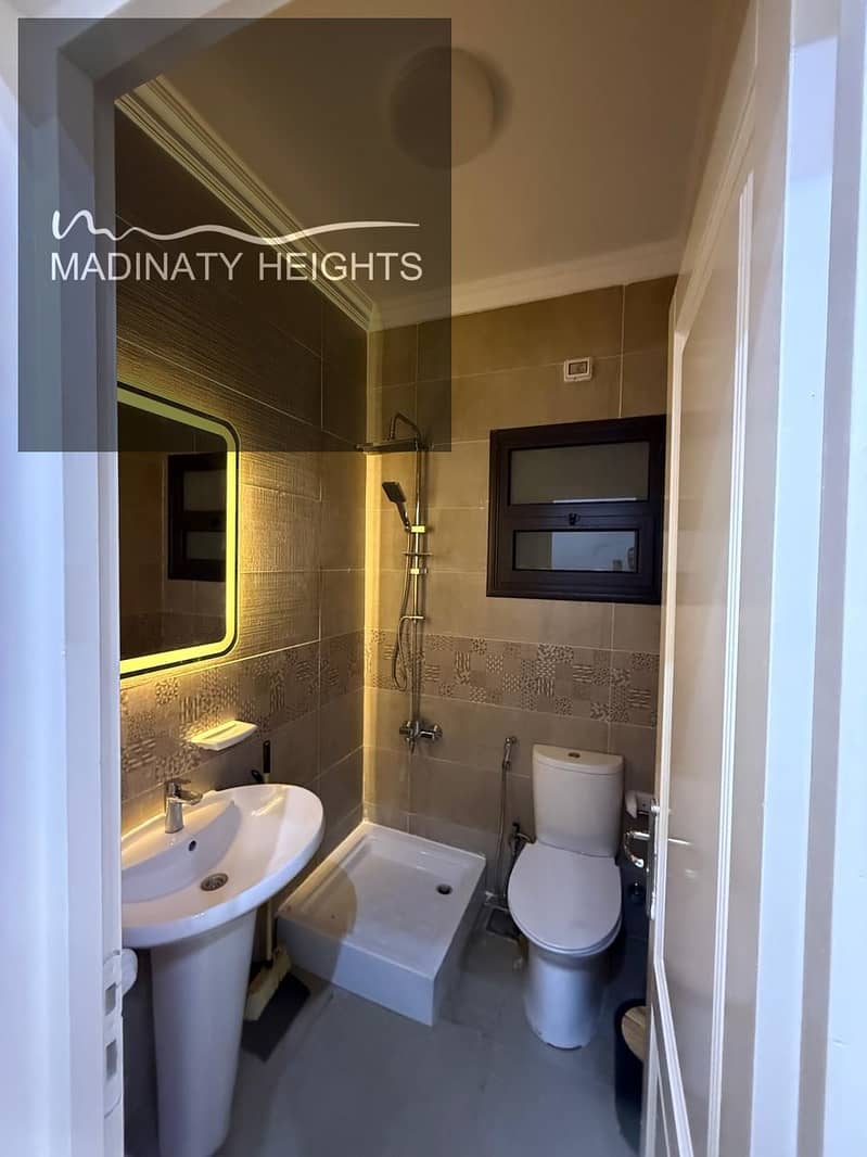 3 WhatsApp Image 2025-12-16 at 10.44. 00_14fc4ead. jpg