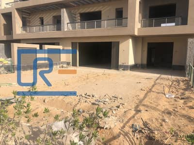 6 Bedroom Villa for Sale in 6th of October, Giza - IMG-20250413-WA0158. jpg 6 Bedroom Villa for Sale in 6th of October, Giza - IMG-20250413-WA0158. jpg