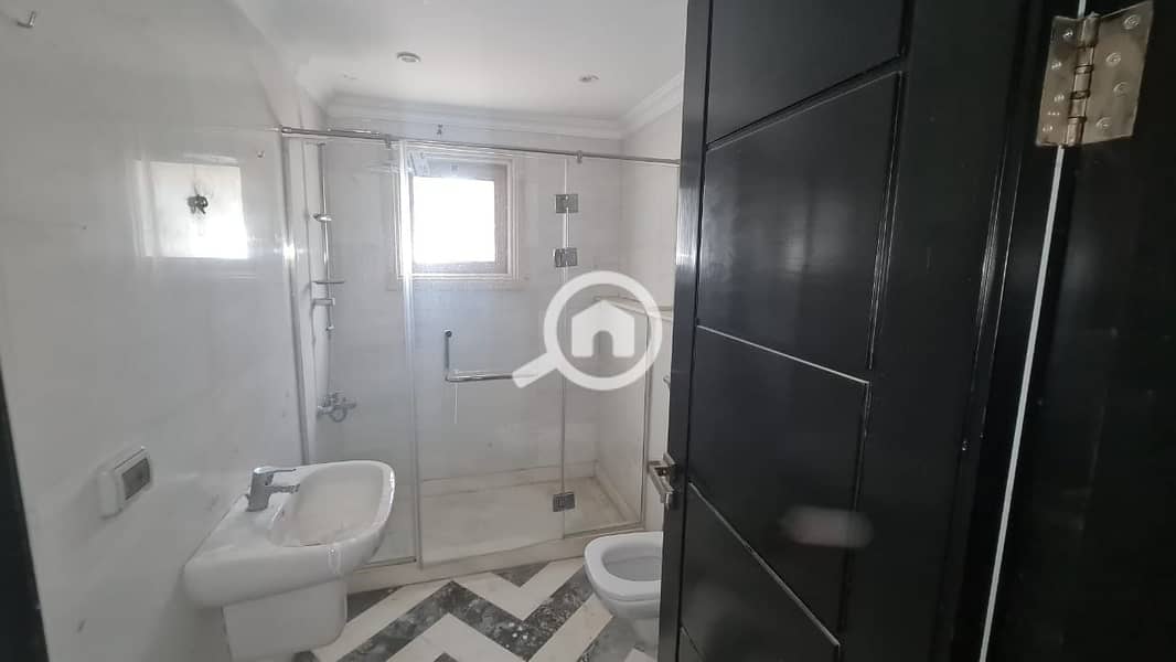 4 7a40637a-aa6a-4c3f-93ed-31d5714bcbf4. jpeg