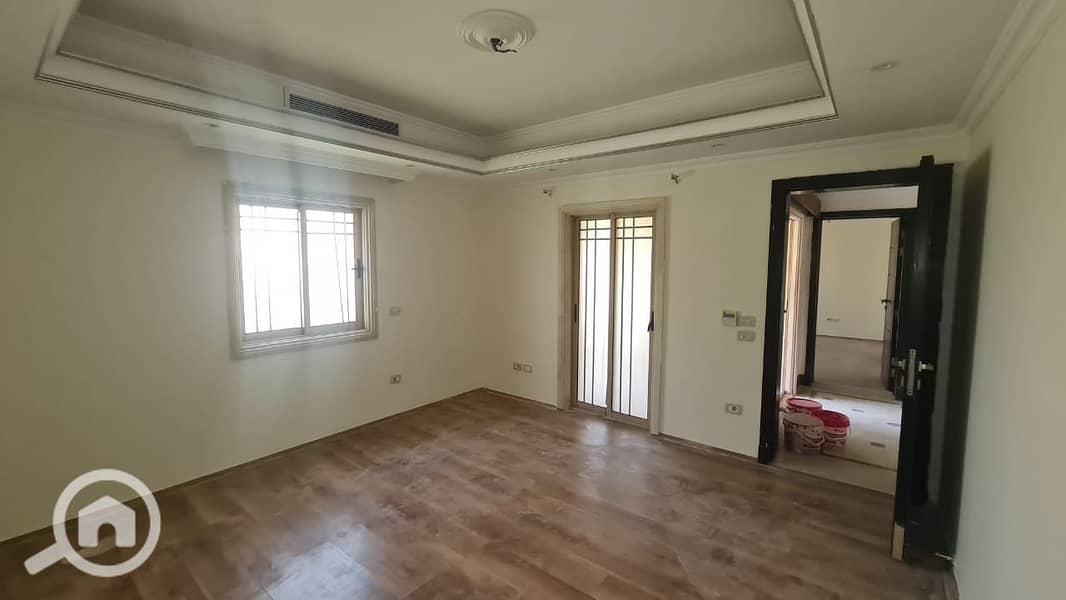 22 b227c4d7-bc08-4da8-9d2f-491483fb6890. jpeg