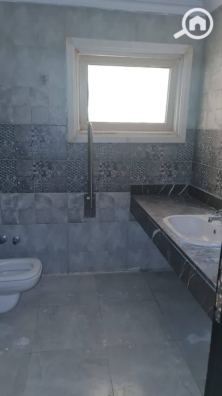 25 d42c4937-e2eb-413c-8a0b-2950ff9db218. jpeg