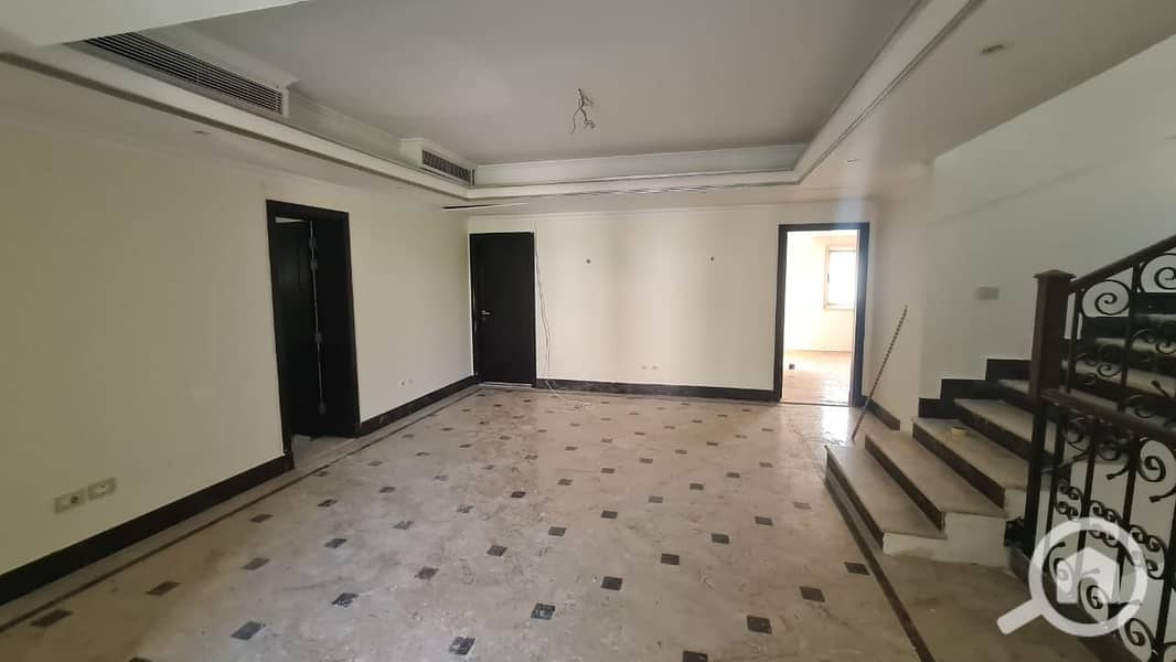 28 ddb4b5b9-6580-43c1-a692-230794bdc9dc. jpeg