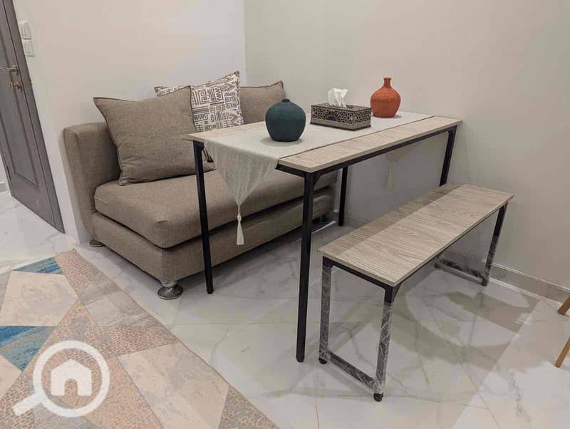 10 d13cd9d8-ef89-49f8-af52-dc005a0dd735. jpg