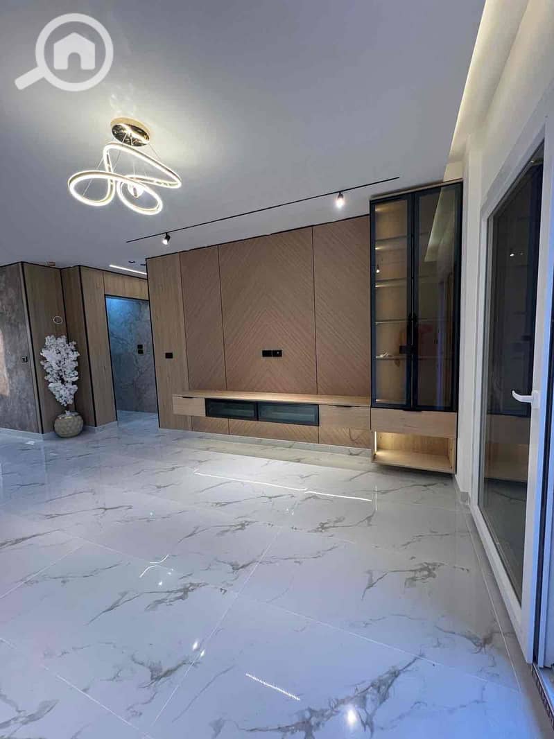 7 d5e83bed-1741-454e-bae4-78ed69af9d66. jpg