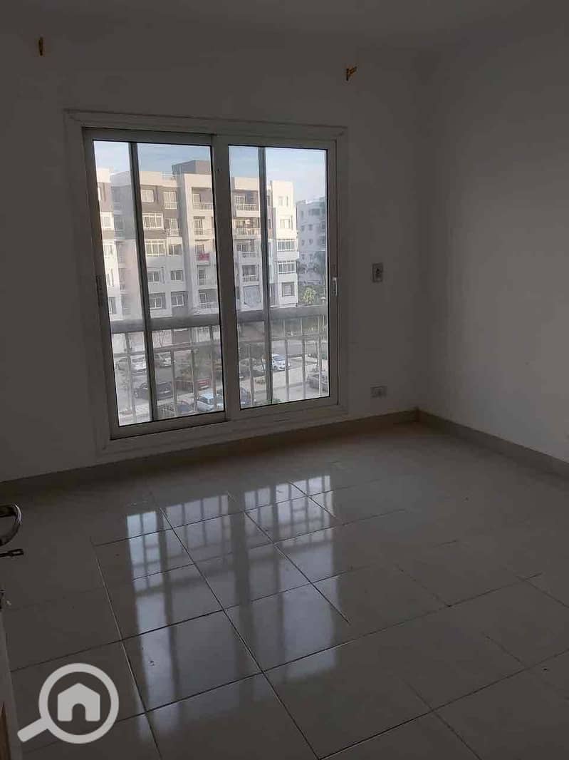 9 ef957095-c579-41e5-98af-ebc66177c38e. jpg