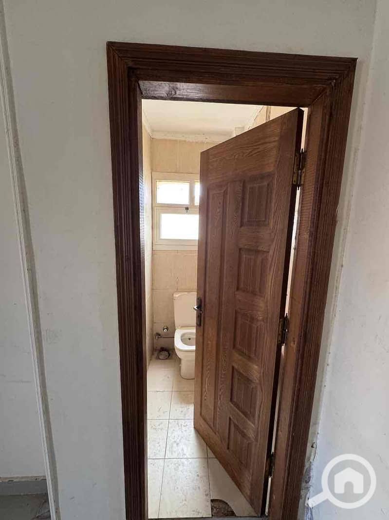 2 9035d786-e9df-4274-89d3-9ad88bfb6392. jpg