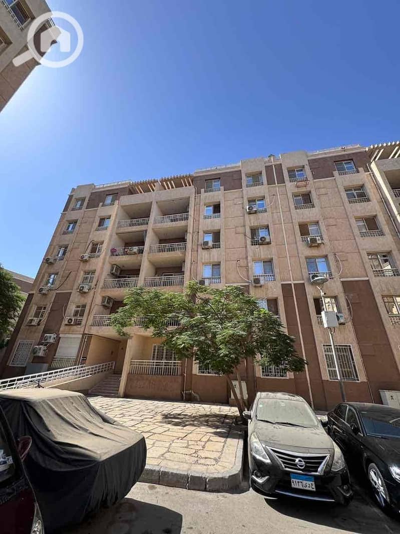 10 c26af05f-9bf4-48d5-b6a1-c052ca4859ae. jpg