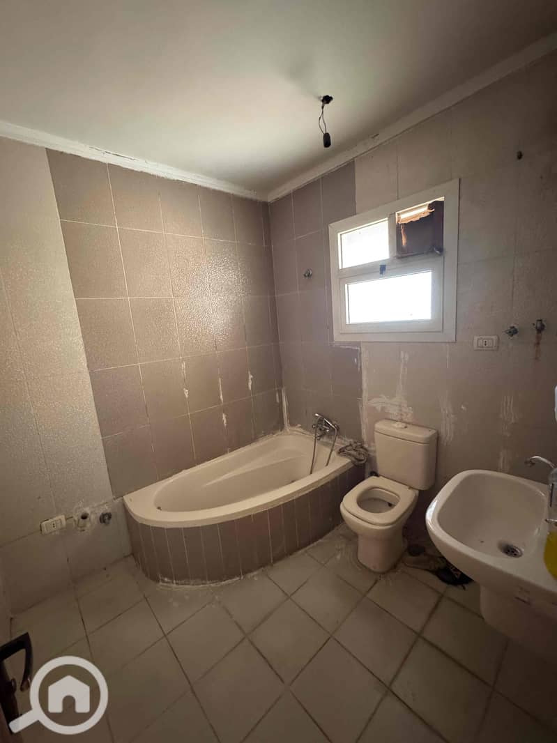 11 72705159-a3ed-42e4-a1bf-86592fe9438a. jpg