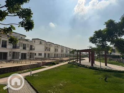 3 Bedroom Townhouse for Sale in 6th of October, Giza - IMG-20251215-WA0092. jpg