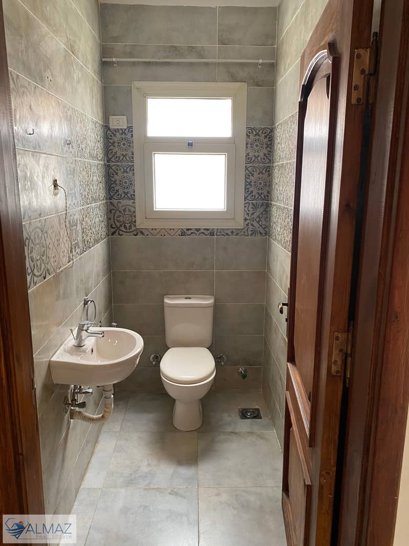 25 WhatsApp Image 2025-12-03 at 12.06. 20 PM. jpeg