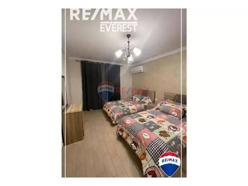 4 7e244944-8e4f-492f-b95d-eee7bf0af742. jpg