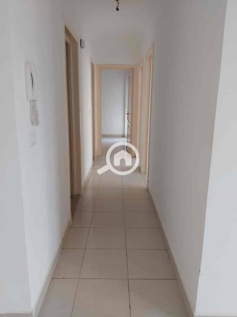 5 f8f122e9-9995-4a9a-bc67-27bc39ca8a0e. jpg