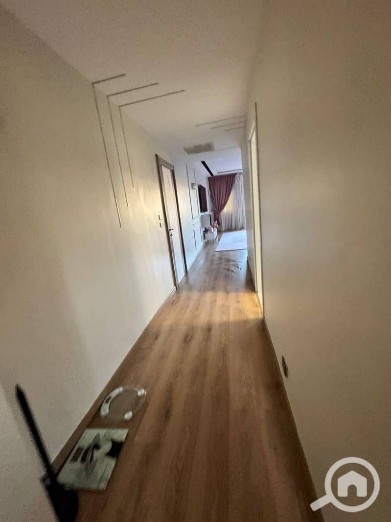 17 12d09f0b-e0bb-4a6e-89c3-9aa65bf05ab1. jpeg