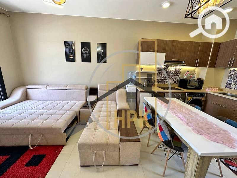 7 e2f39ecc-36e3-40ce-8bc2-42364270c63e. jpg