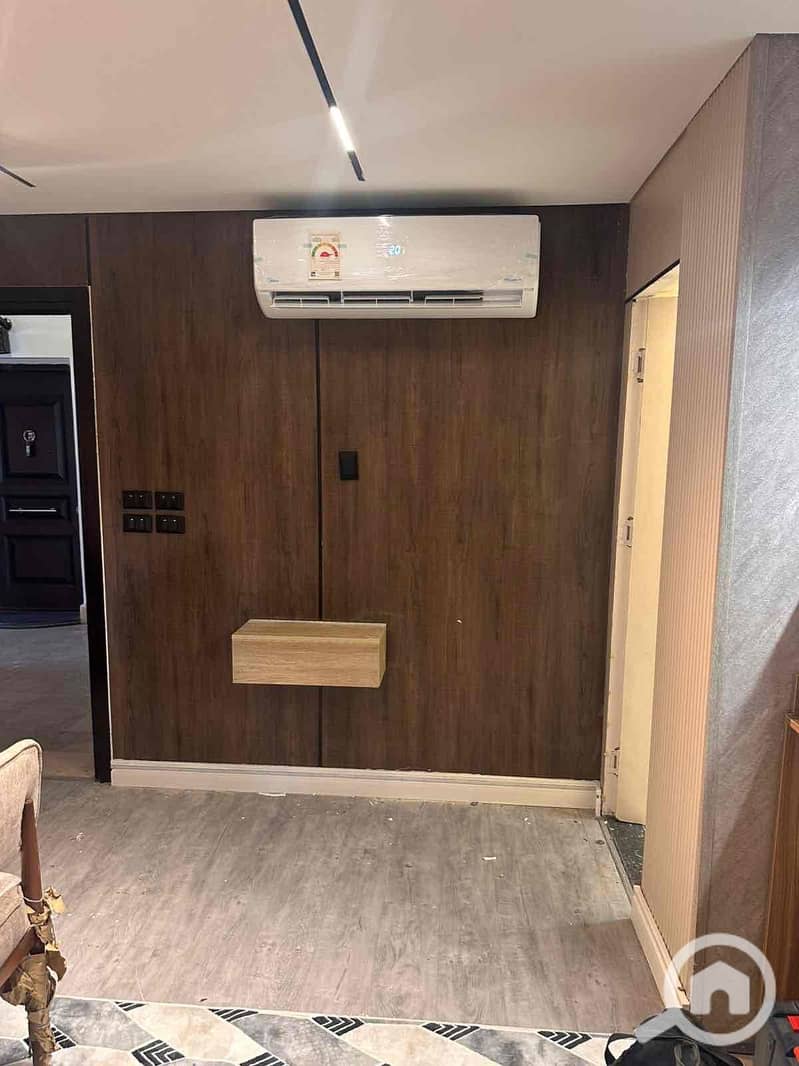 8 ba7d9608-28ec-43c5-9e4b-a297cf598932. jpg