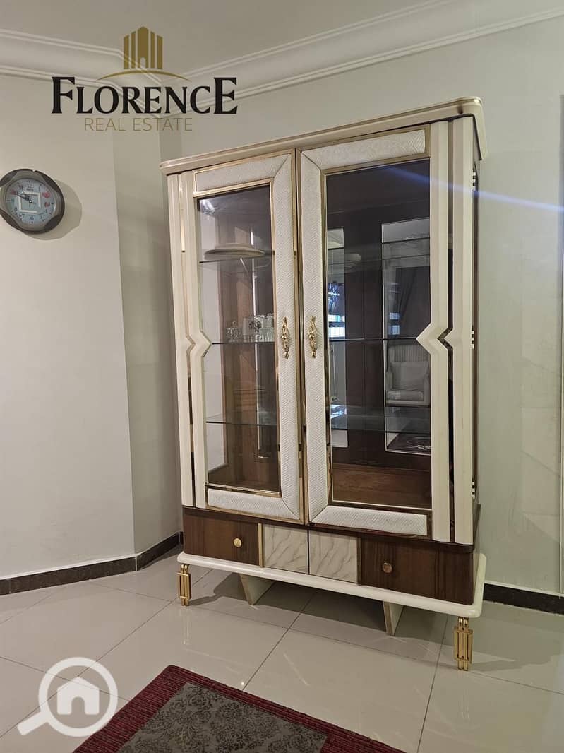 3 7f10770d-a8b1-4d0d-8a6b-d4d093ed7c9f. jpg