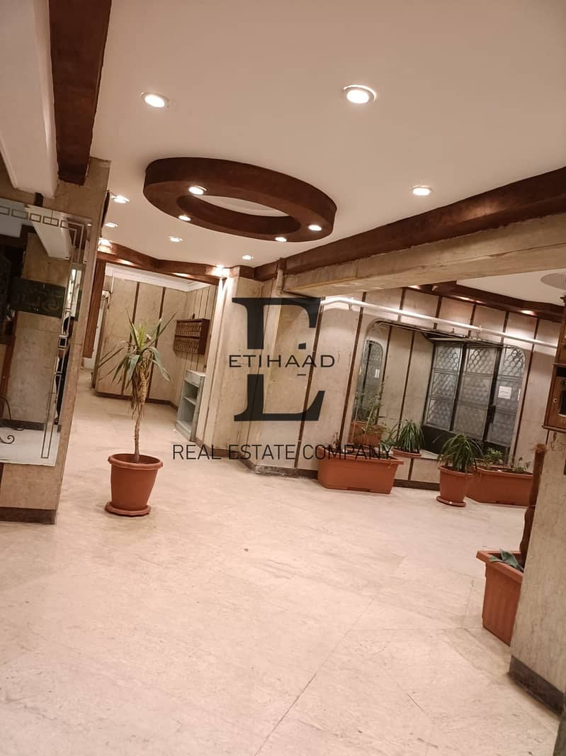 8 d4cdb7be-d2e3-42af-b6b6-9848d169c6dc. jpeg