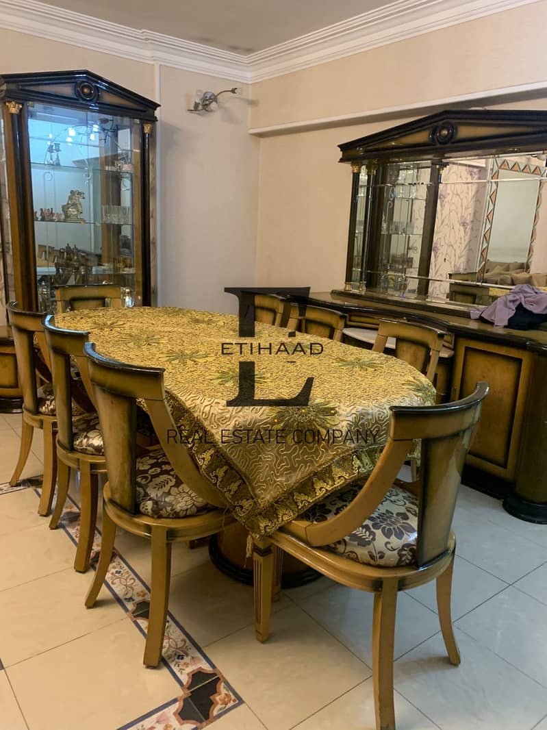 9 15eb46f6-6fab-42df-adb5-b9cb5cb51b47. jpeg