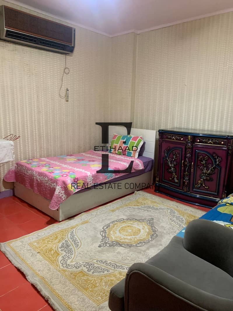 10 ff12bc92-c015-4c07-a812-decf656289e9. jpeg