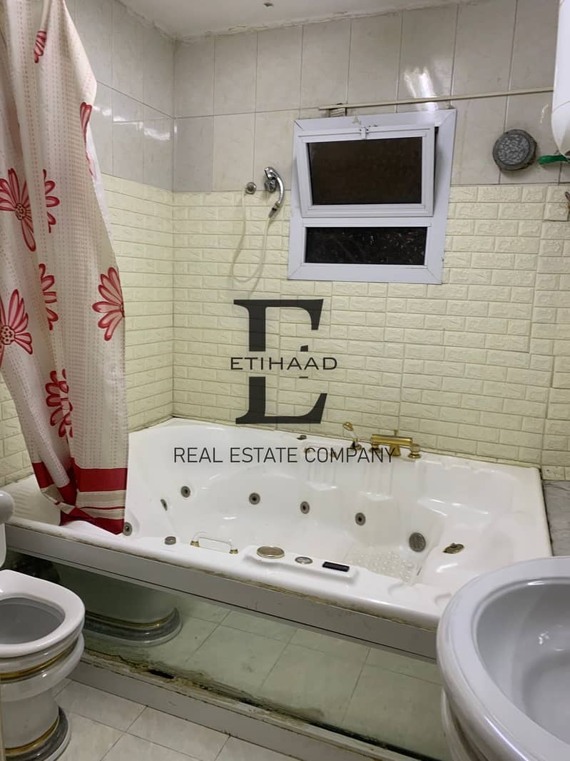 16 475bd383-3ef3-43b0-b6d2-c8cf5e7c7151. jpeg