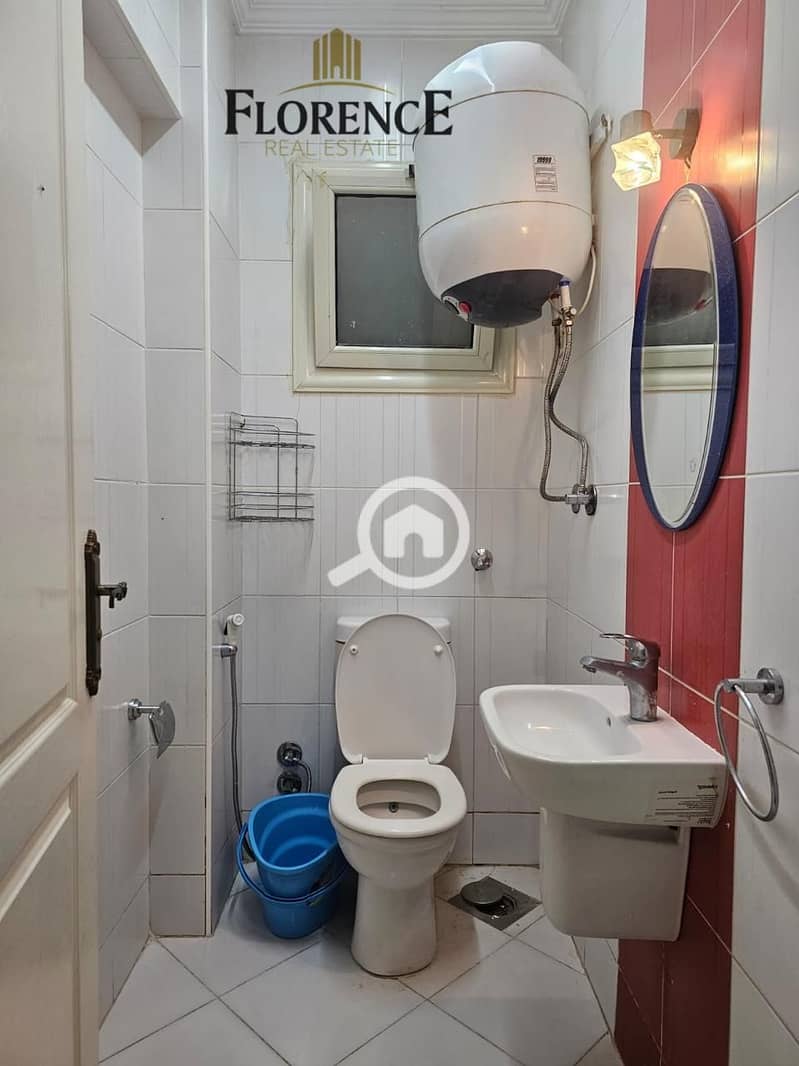 7 6fef72b7-7919-4f39-8d55-fe5b9be7c5a7. jpg