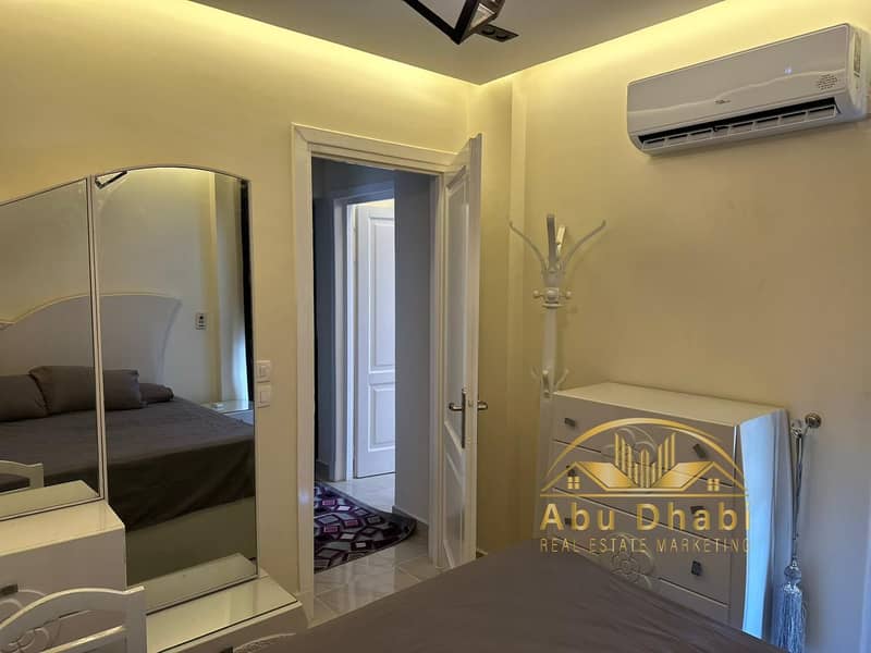 4 504223e2-7259-423e-a2df-af47e4275c79. jpg