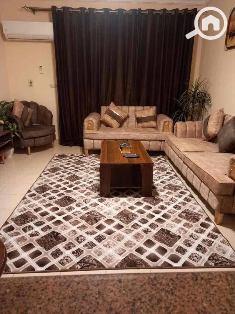 2 5b49dfc7-a591-414b-8749-7a008b75097d. jpg