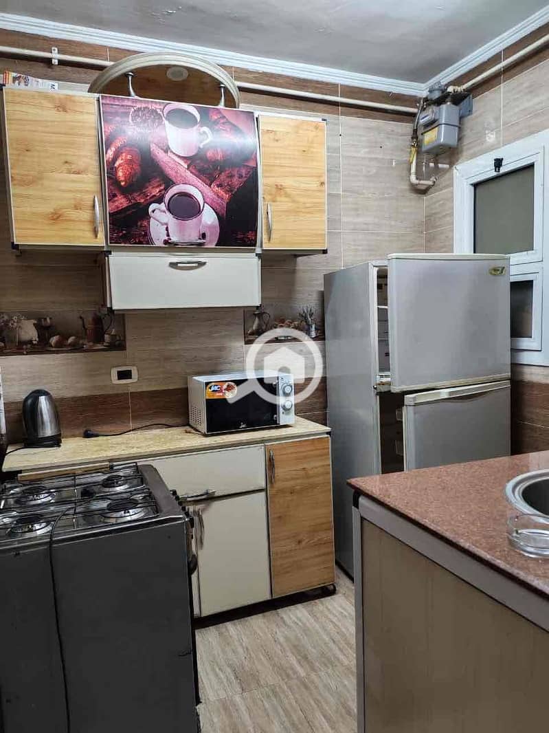 12 8ebfef85-ed08-42d4-8939-2d98103d0120. jpg