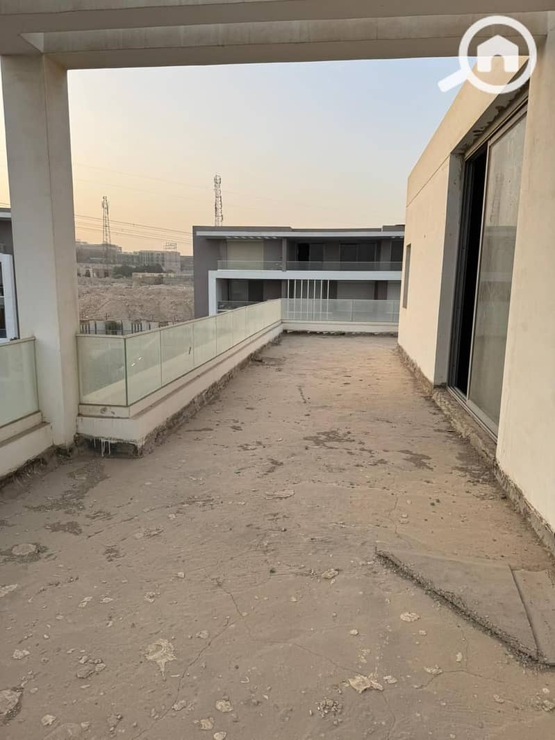 4 WhatsApp Image 2025-12-16 at 4.39. 53 PM. jpeg