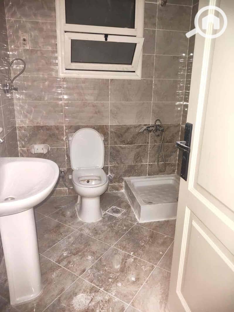 4 d0816bb6-5353-4a6d-810d-872c72c61989. jpg