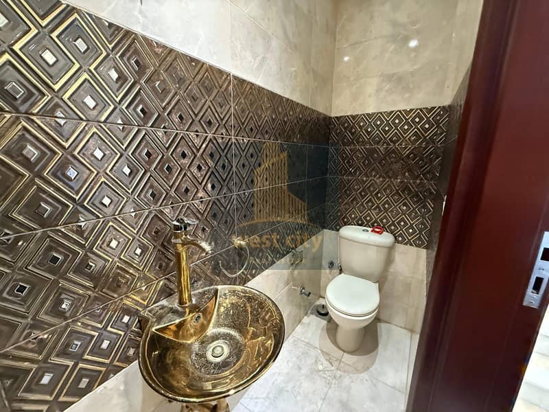 6 IMG-20251119-WA0218(2). jpg