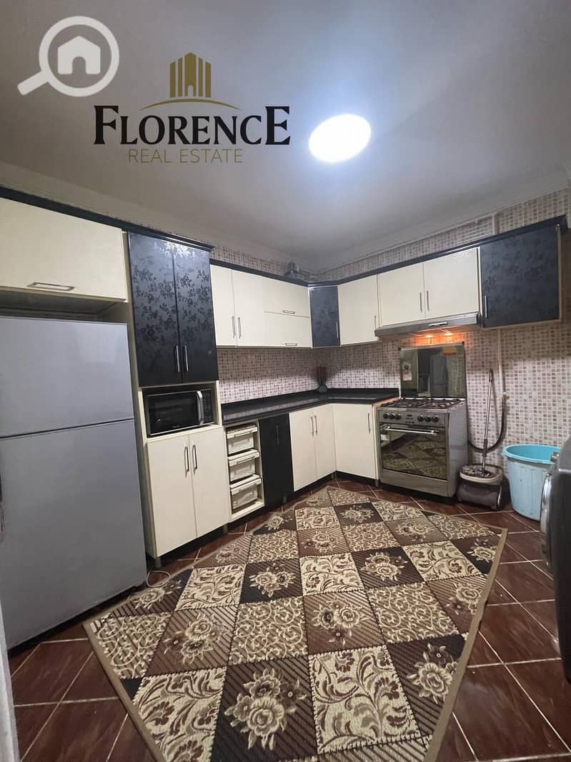 4 7430705f-3776-4c39-a3a3-dd105ac39700. jpg